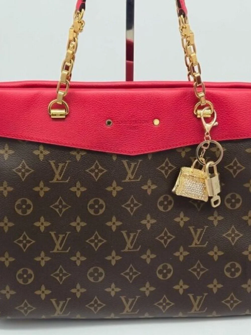 Louis Vuitton Gold Padlock 🔒 Key Set Authentic LV w/ Unbranded Bag Keychain